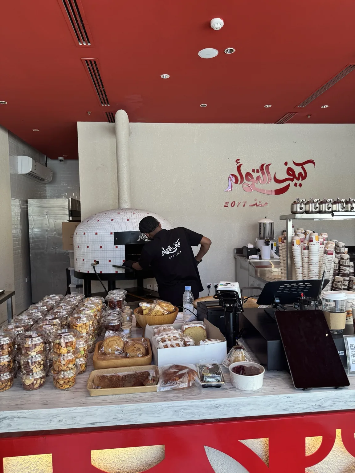 تركيب فرن بيتزا نابولي احترافي في كافيه سعودي — مصنع الشرق